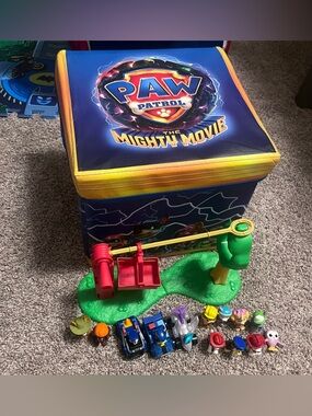PAW Patrol The Mighty Movie Storage Cube/Play Mat Bundle